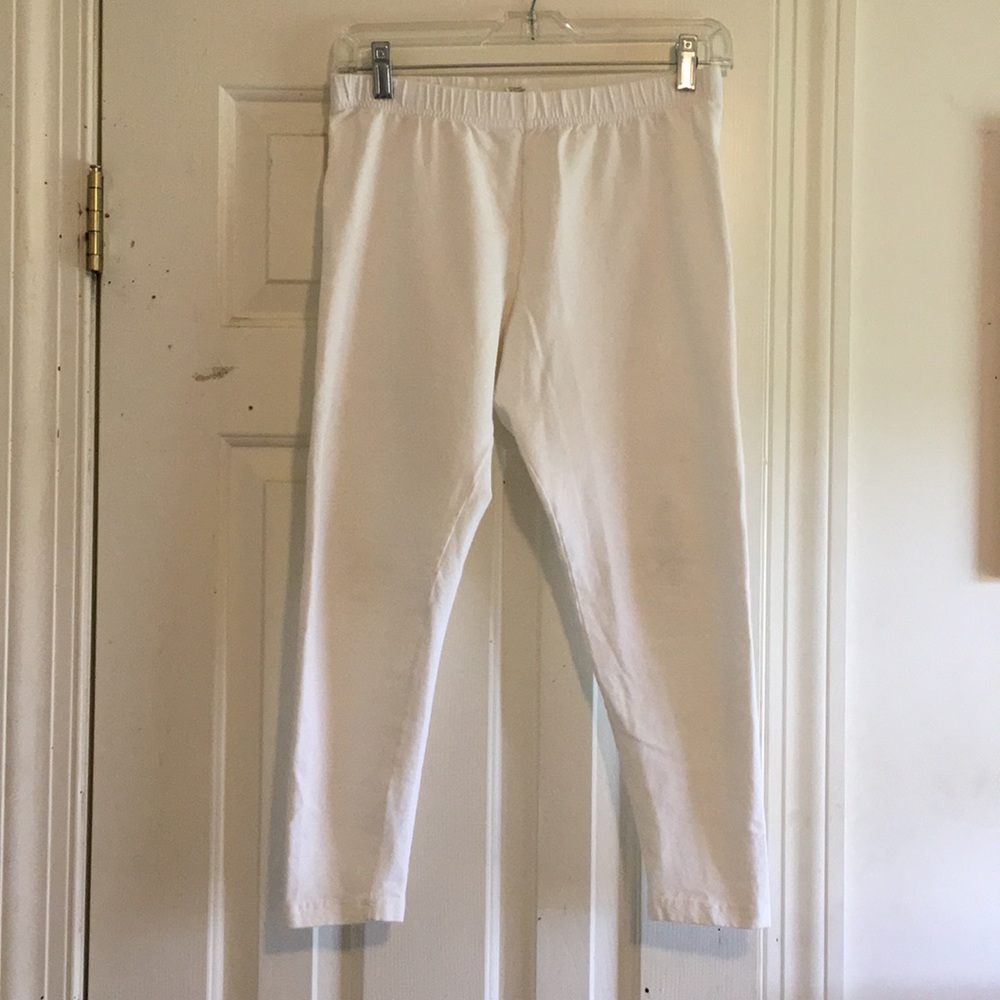 stretchy white pants